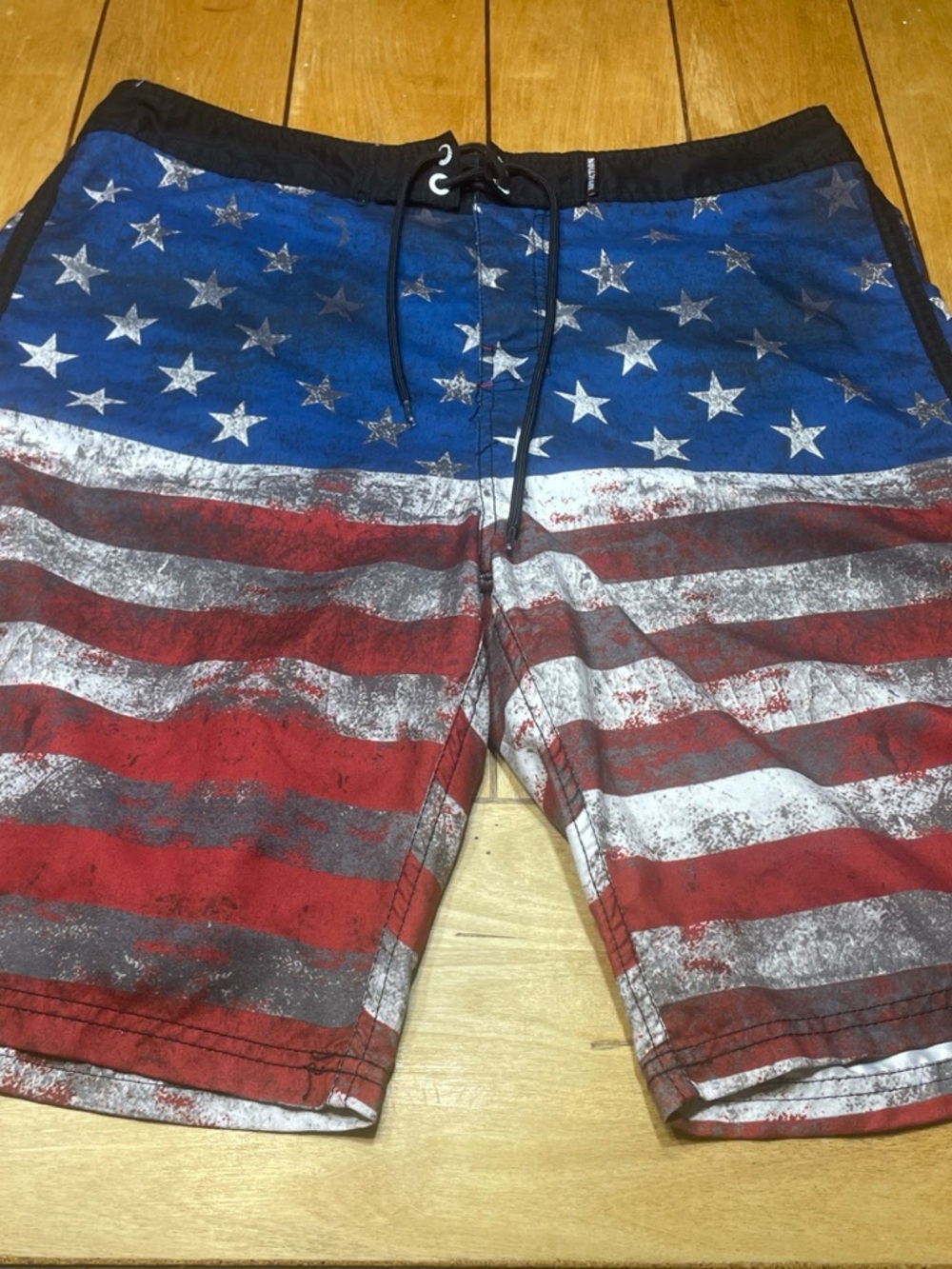 Affliction Men's American Flag Swim Board Shorts - Blue/Red/White Size 36x10